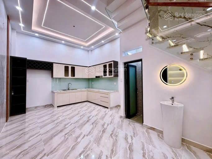 Bán nhà nguyễn thị diệu vts võ thị sáu quận 3 gần bệnh viện da liễu thuê 20tr/th