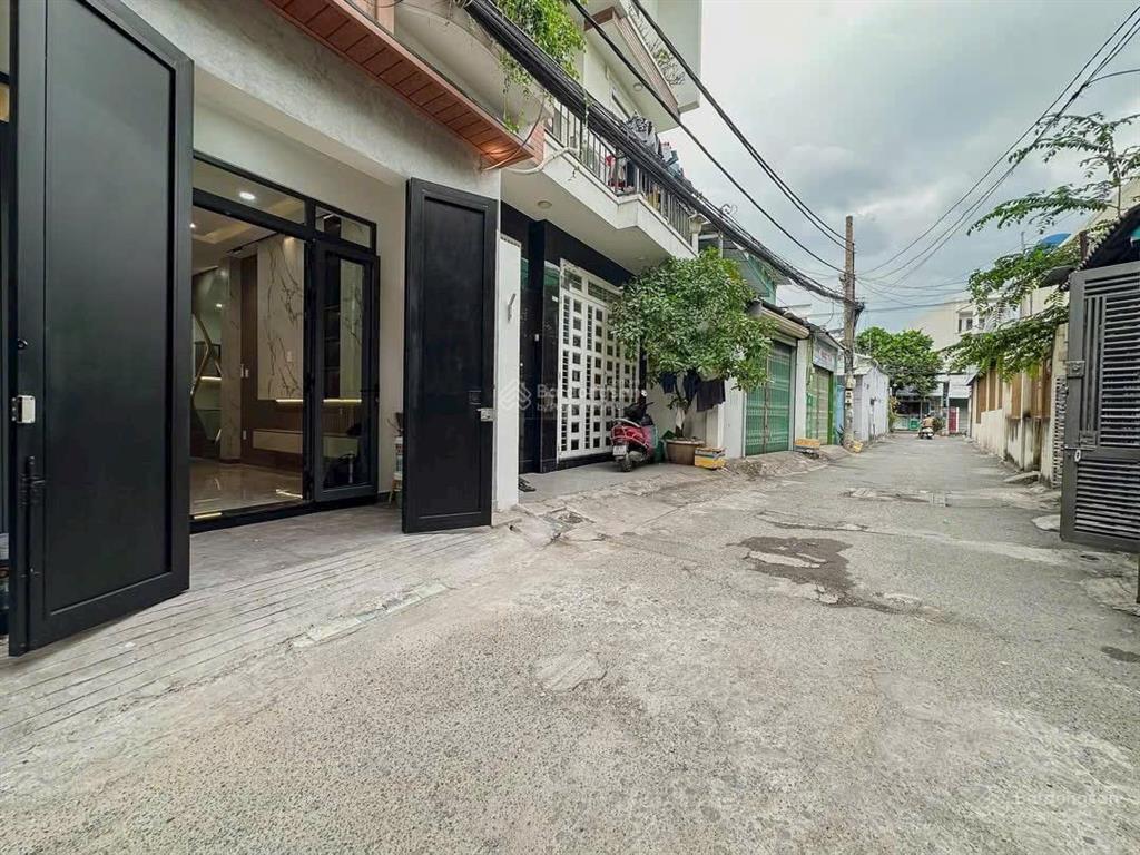 Cô tư bán nhà đường lý nam đế / q. 11. ngay chung cư tân phước, 56m2 giá 2.385 tỷ. chính chủ