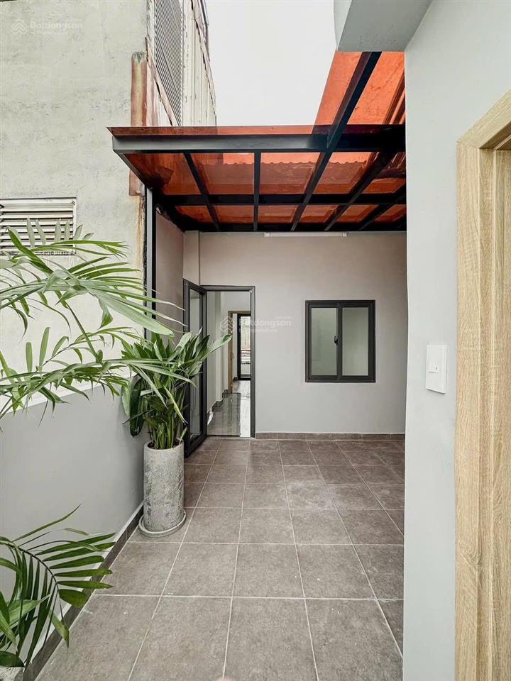 Cô tư bán nhà đường lý nam đế / q. 11. ngay chung cư tân phước, 56m2 giá 2.385 tỷ. chính chủ