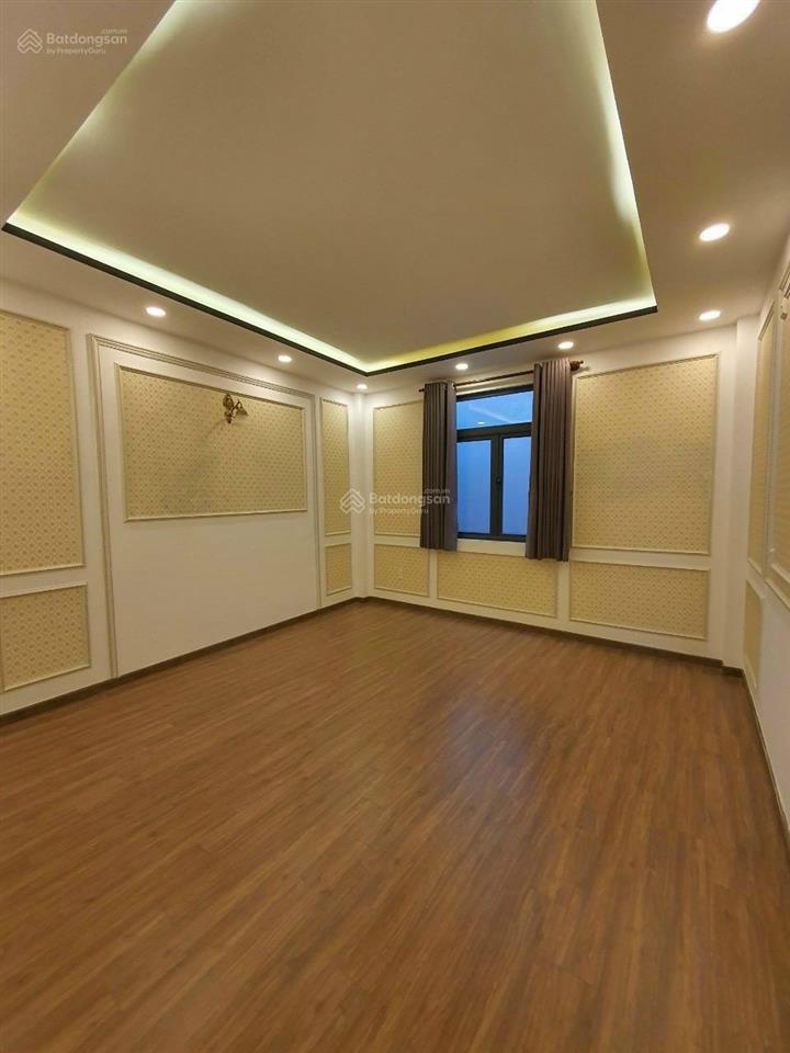 Bán gấp căn nhà đường minh phụng, p9, q6, 82,6m2 (5,2m x15,8m) giá 3.8 tỷ. còn hđ thuê 21tr/th