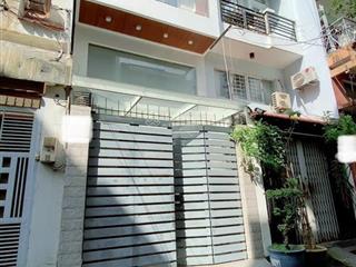 Nhà đường lê hồng phong, p2 quận 5. dt 74,5m2 (ngang 4,5m) giá 3.580 tỷ. gần đh y dược