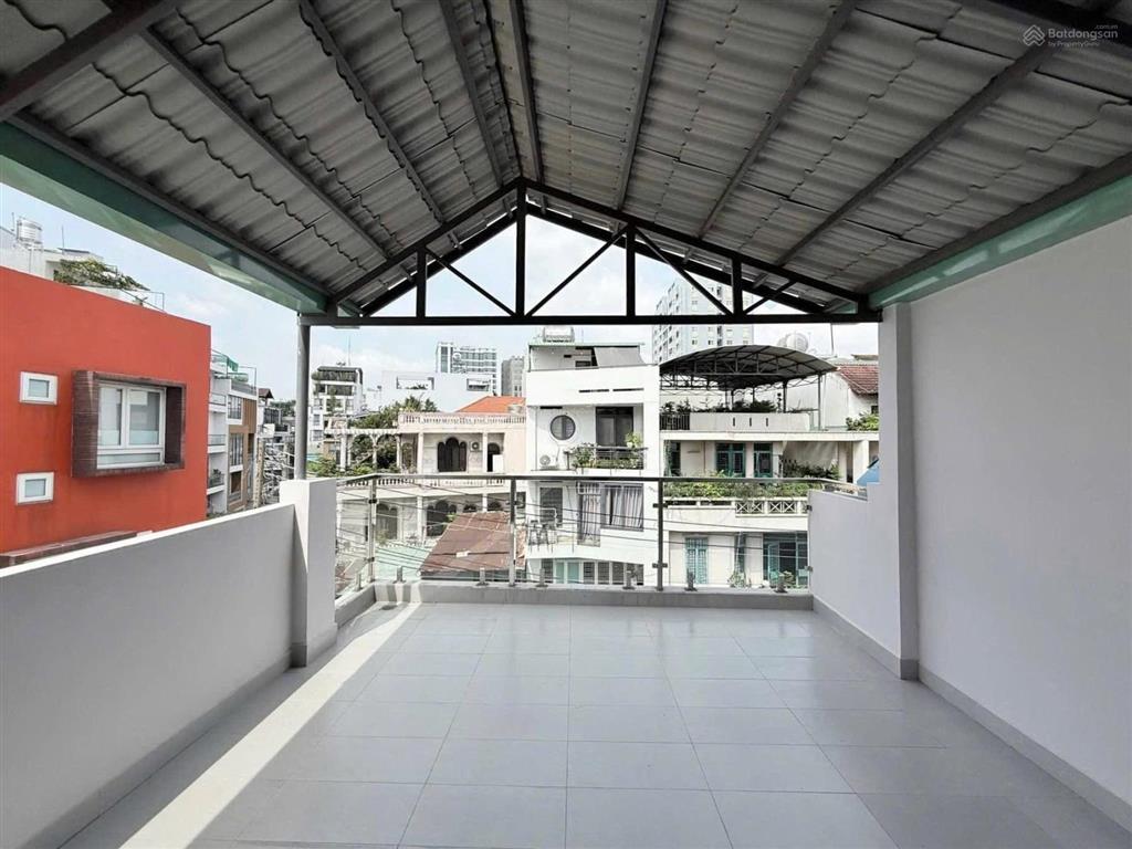 Gấp! bán nhà đường nguyễn hữu cầu q1. 52m2 (4m x13m) giá 2.850 ty .1 trệt, 1 lầu, 3 phòng ngủ