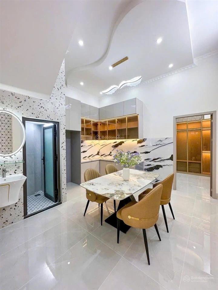 Bán nhà đường vườn chuối(cư xá đô thành)/ quận 3. dt 58m2/ giá 2.380 tỷ, 1 trệt 1 lầu