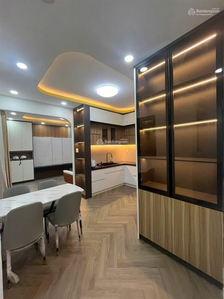 Bán nhà đường lê văn lương / nhà bè. 82m2/ giá 3.1 tỷ . 2 tầng, 4 phòng ngủ