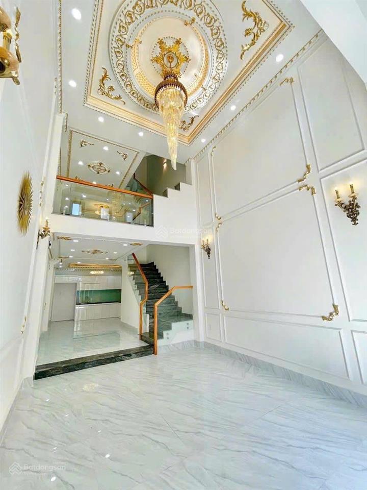 Nhà ngộp. đường trương định, q3. 65m2, đang cho thuê 25tr/tháng. giáp quận 1
