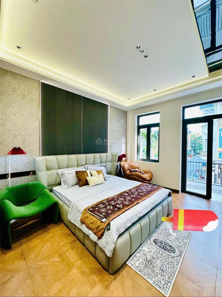 Căn nhà đường hồng hà q tân bình, dt 80m2 (5m x 16m) giá 4.360 tỷ. đi sân bay chỉ 5 phút