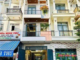 Căn nhà đường hồng hà q tân bình, dt 80m2 (5m x 16m) giá 4.360 tỷ. đi sân bay chỉ 5 phút