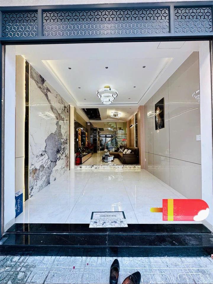 Căn nhà đường hồng hà q tân bình, dt 80m2 (5m x 16m) giá 4.360 tỷ. đi sân bay chỉ 5 phút