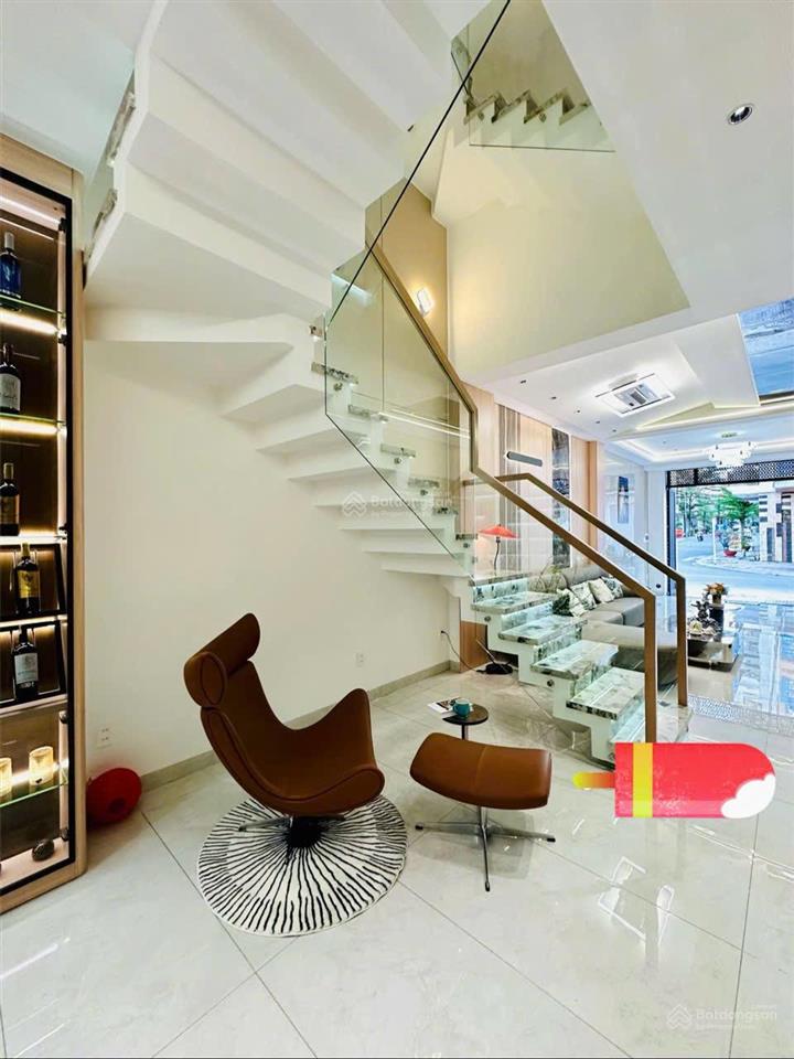 Căn nhà đường hồng hà q tân bình, dt 80m2 (5m x 16m) giá 4.360 tỷ. đi sân bay chỉ 5 phút