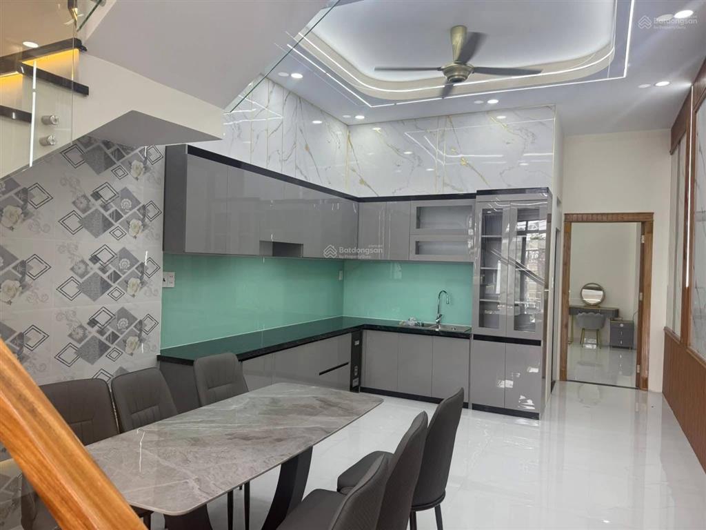 Bán căn nhà đường bùi đình tuý, p14, bình thạnh. 68m2 (4,5m x 15m). gần chợ bà chiểu