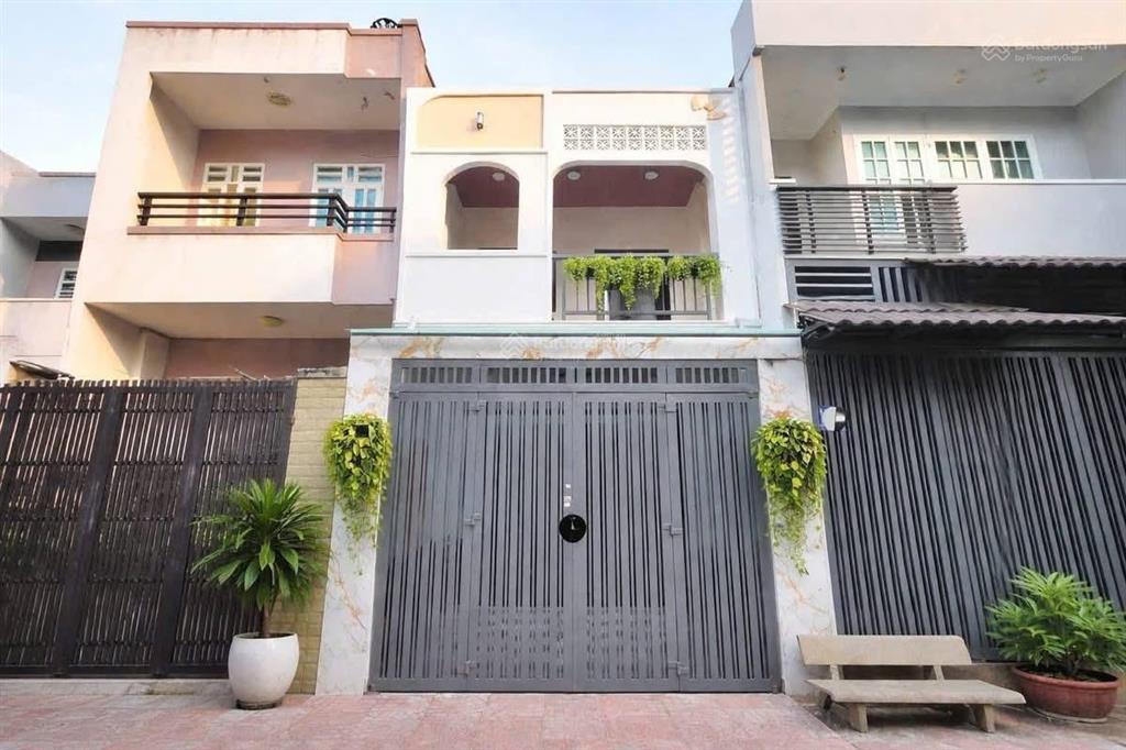 Nhà đường nguyễn phi khanh quận 1. 42m2 (4m x 11m) giá 2.580 tỷ . trung tâm quận 1
