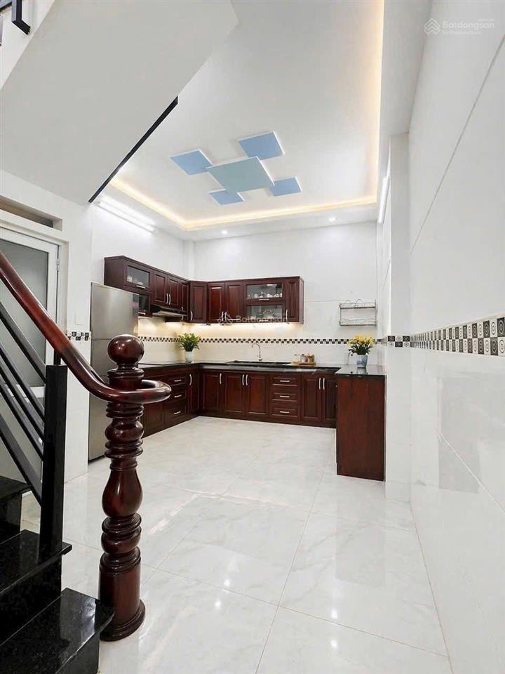 Bán gấp nhà đường cù lao, p2 phú nhuận, 62m2 (4m x 15,5m) giá 2.680 tỷ. gần đường phan xích long
