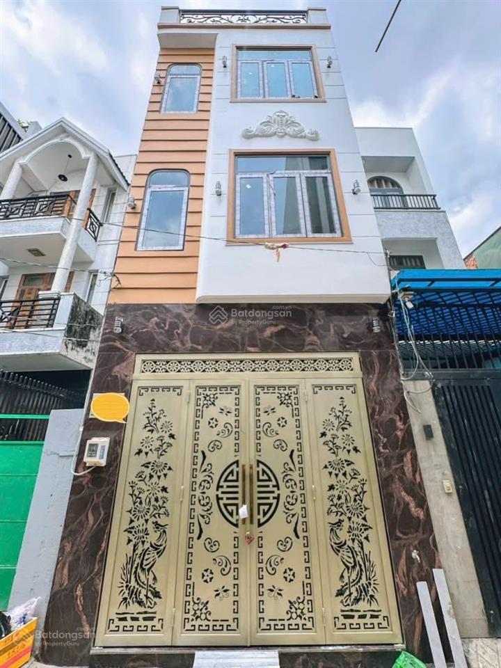 Bán nhà đường nguyễn hữu hào/ quận 4 ,dt 63m2(4m x 15,7m ) giá 2tỷ 865. gần đường hoàng diệu