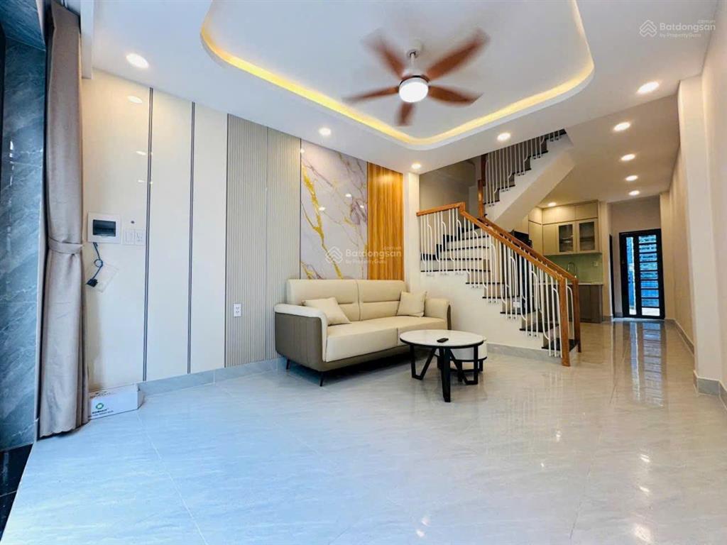 Bán căn nhà đường hồ biểu chánh , phú nhuận , dt 68m2 (4m x 16m ) giá 2.85 tỷ . nhà 2 tầng 3 phòng