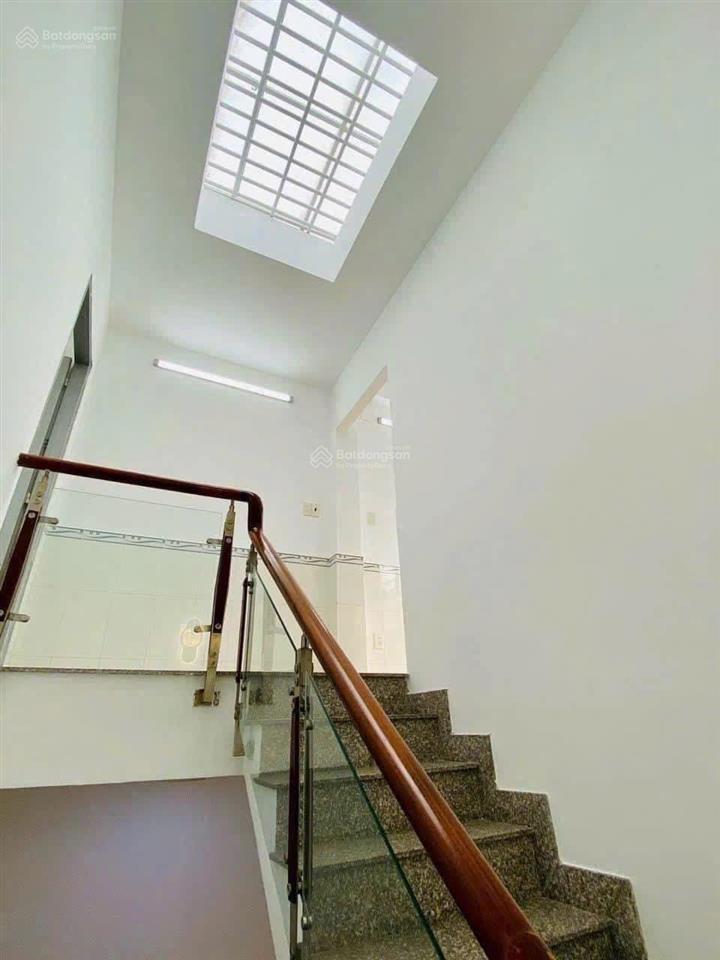Bán gấp nhà đường hồ văn tắng, củ chi. dt 86m2 (5m x 17,2m) giá 2.180 tỷ. ngay trường phú trung
