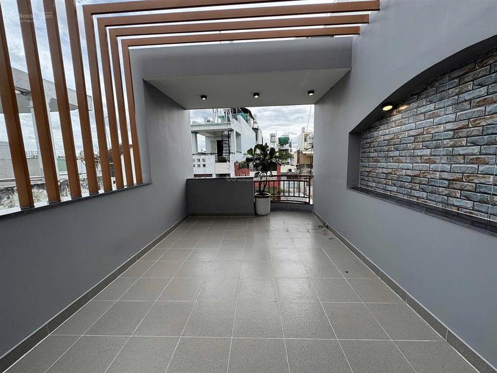 Nhà đẹp, đường mai văn ngọc, phú nhuận, 68m2. đường ô tô, 2 tầng, còn thương lượng