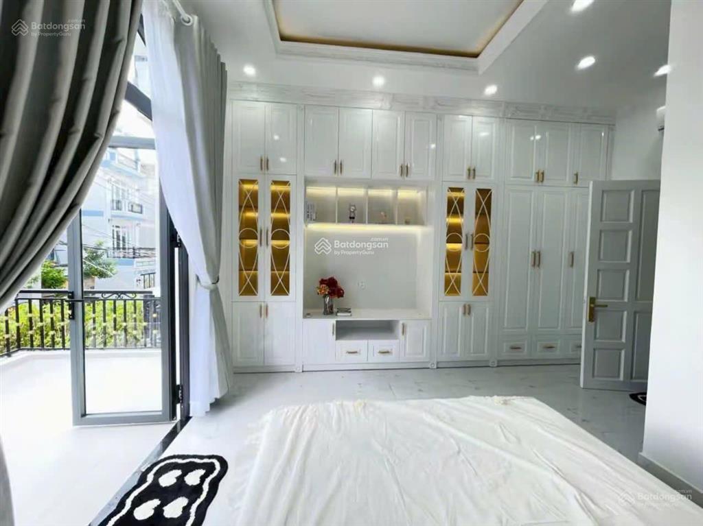 Nhà đường lê thị hồng, gò vấp, 60m2 / giá 3.7 tỷ. ngay ngã 5 nguyễn oanh, tặng nội thất