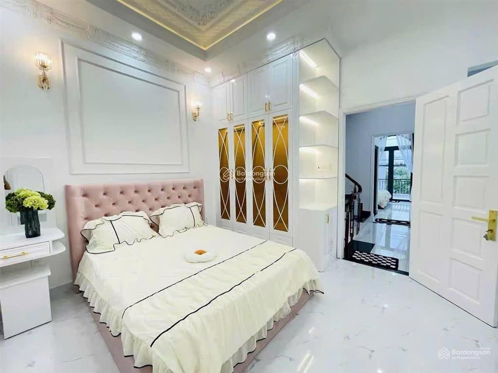 Nhà đường lê thị hồng, gò vấp, 60m2 / giá 3.7 tỷ. ngay ngã 5 nguyễn oanh, tặng nội thất