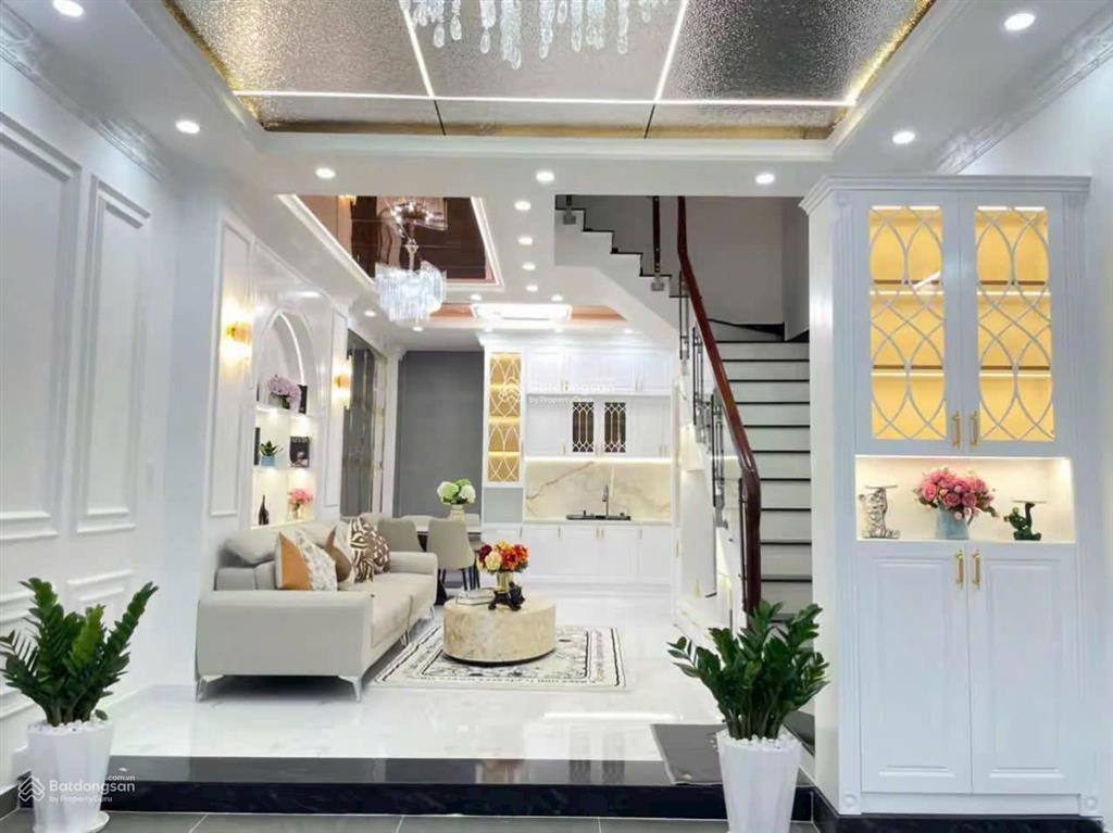 Nhà đường lê thị hồng, gò vấp, 60m2 / giá 3.7 tỷ. ngay ngã 5 nguyễn oanh, tặng nội thất