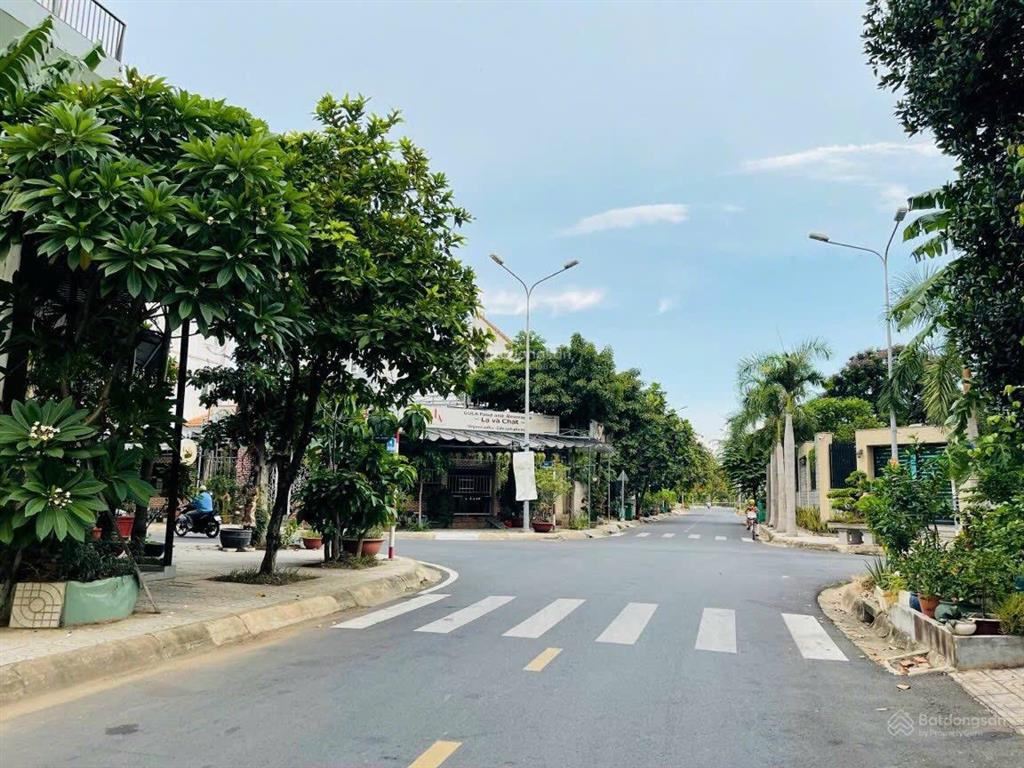 Bán gấp lô đất phường cát lái, đường nguyễn thị định, quận 2. 100m2/ giá 2,680 tỷ sổ hồng riêng