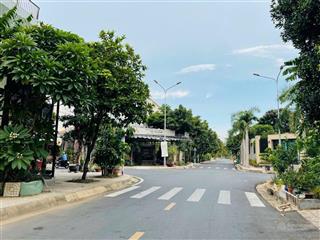 Bán gấp lô đất phường cát lái, đường nguyễn thị định, quận 2. 100m2 giá 7.4 tỷ, sổ hồng riêng
