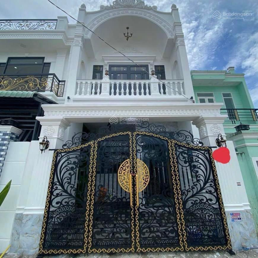 Bán nhà tặng nội thất, đường ung văn khiêm, bình thạnh, dt 83,5m2 (ngang 5m) giá 4.7 tỷ .