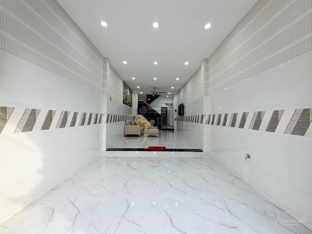 Siêu phẩm nhà quận 1, đường sương nguyệt ánh, 57m2. còn hd thuê 20tr/th