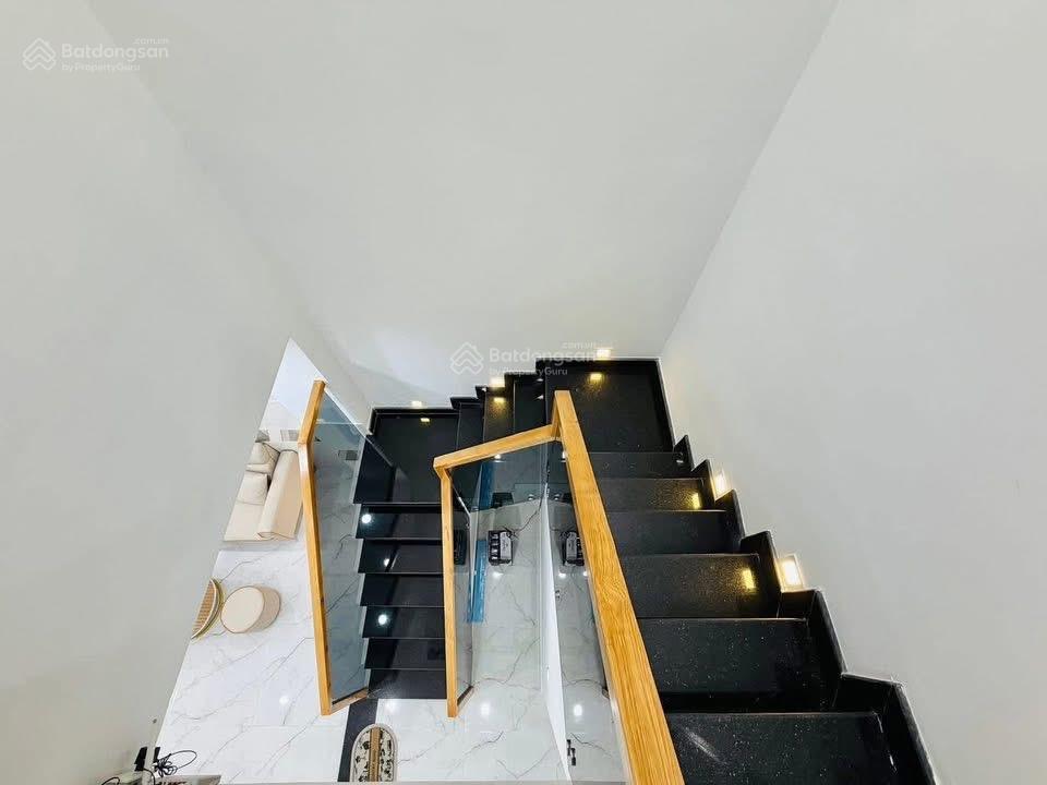 Siêu phẩm nhà quận 1, đường sương nguyệt ánh, 57m2. còn hd thuê 20tr/th
