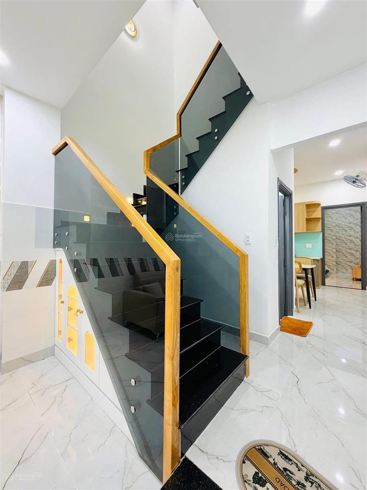 Siêu phẩm nhà quận 1, đường sương nguyệt ánh, 57m2. còn hd thuê 20tr/th