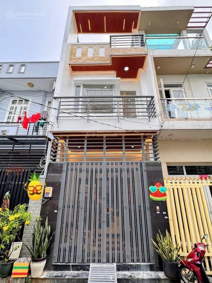 Bán gấp nhà gần trường đh sài gòn. đường nguyễn trãi (q5 cũ). 42,5m2. sổ hồng riêng