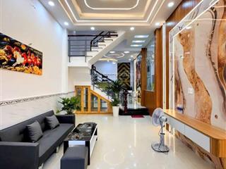Bán gấp nhà gần trường đh sài gòn. đường nguyễn trãi (q5 cũ). 42,5m2. sổ hồng riêng