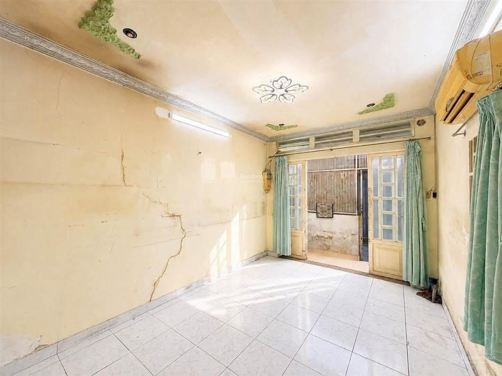 Bán căn nhà cũ, đường tăng bạt hổ, phường 13, quận bình thạnh. 41m2 giá 4tỷ250. còn thương lượng