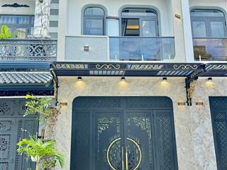 Bán nhà tặng nội thất, đường lý tự trọng quận 1, dt 53,7m2 (4,5m x 11m) giá 2.580 tỷ. 2 tầng
