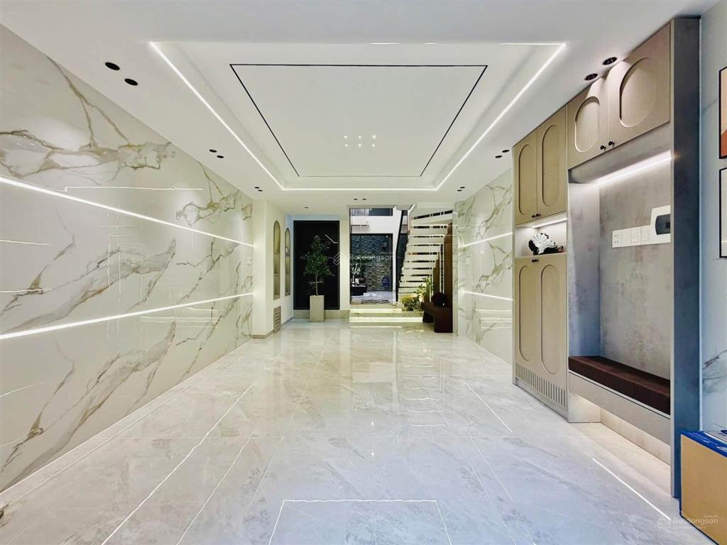 Nhà đẹp 2 tầng đường lãnh bình thăng, quận 11, 69m2 (ngang 4,5m) giá 3.690 tỷ. gần svđ phú thọ