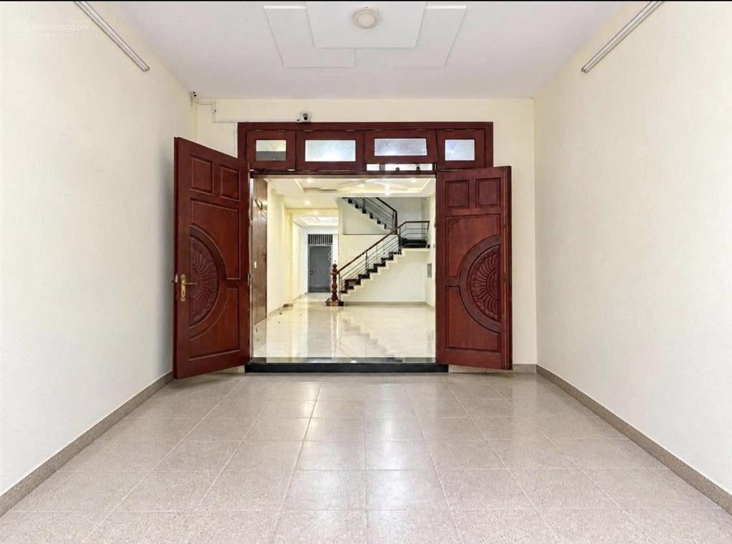 Nhà đường trương vĩnh kí , tân phú . dt 82,5m2 giá 3.3 tỷ, gần cao đẳng công nghệ