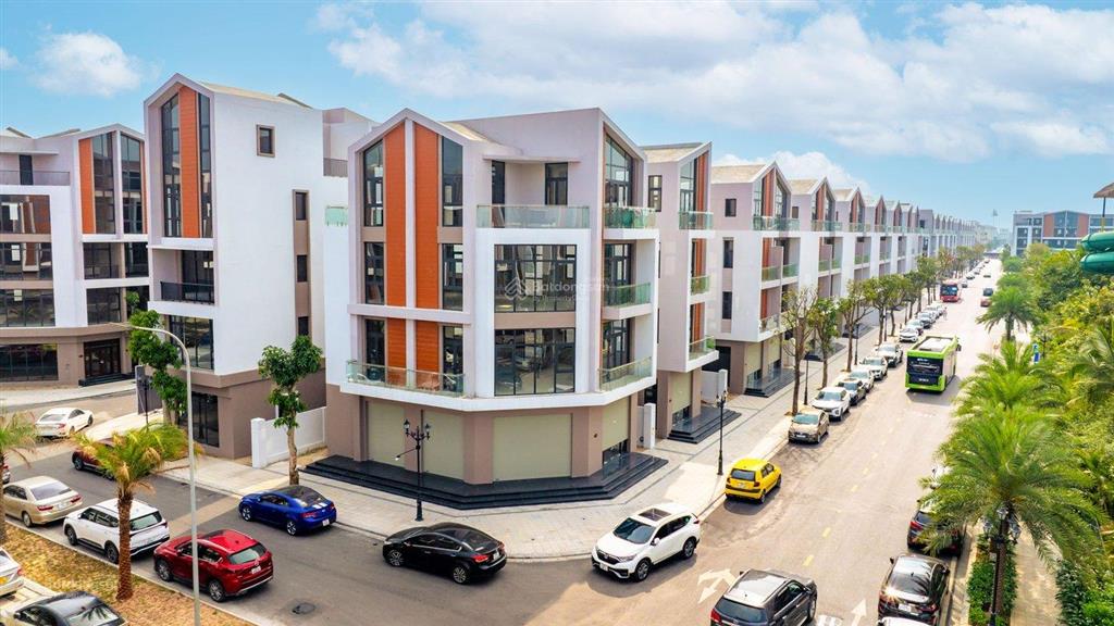 Bán nhanh shophouse xẻ khe 128m2 vtd  vị trí vàng kinh doanh tốt tại vinhomes oceanpark3