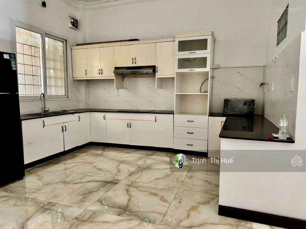 Chỉ 30 tỷ sở hữu np mt nguyễn ư dĩ, p. thảo điền, q. 2. dt 6x20(117.4m2) 4 tầng  hđ thuê 50tr/th