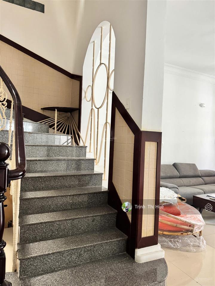 Chỉ 30 tỷ sở hữu np mt nguyễn ư dĩ, p. thảo điền, q. 2. dt 6x20(117.4m2) 4 tầng  hđ thuê 50tr/th