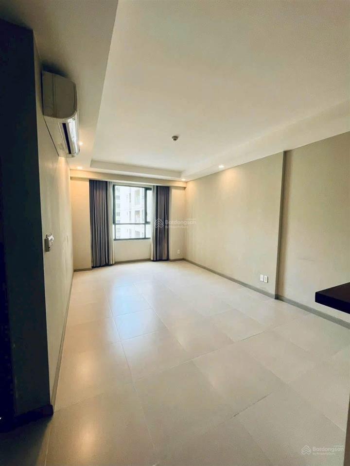 Bán gold view 2pn 70m2 giá 6,1 tỷ bao hết.  0888 051 *** xem nhà ngay ạ