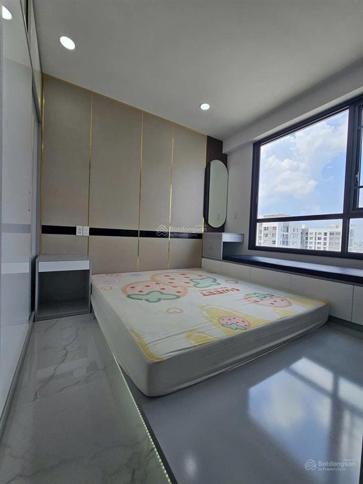 Bán gold view 2pn 81m2 chỉ 8.1 tỷ bao hết  0888 051 *** xem nhà ngay ạ