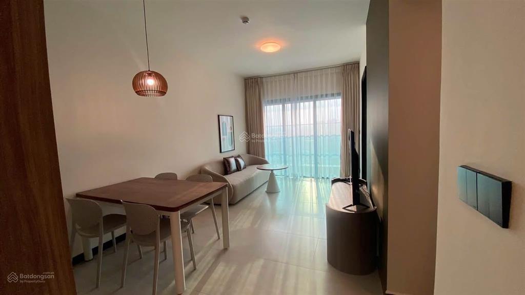 Bán căn hộ de la sol 2pn nội thất đầy đủ, 8.800tỷ (bao hết) 0888 051 *** em tiên