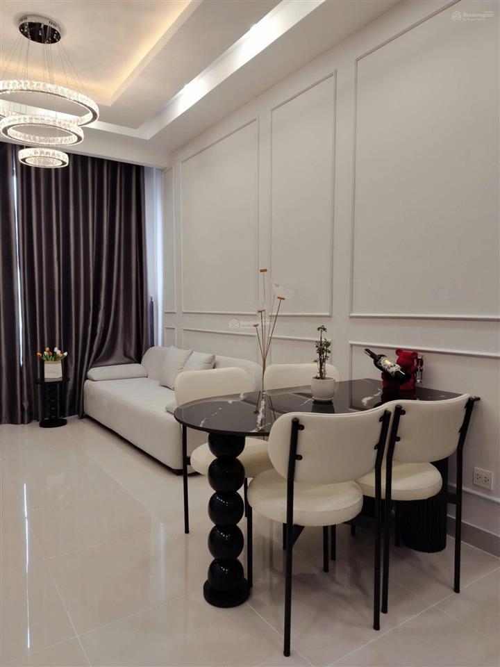 Bán river gate 2pn, chỉ 7,8 tỷ bao hết  0888 051 *** em tiên hỗ trợ xem nhà ạ