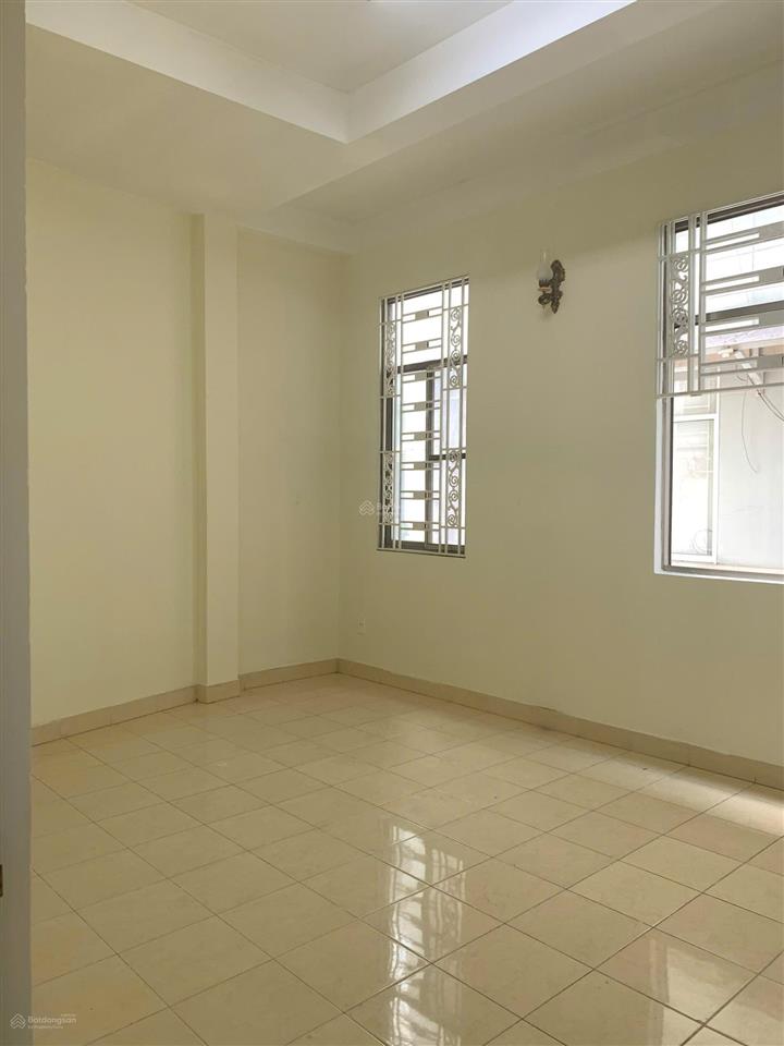 Mới đẹp ở ngay 4 tầng sát mặt tiền gần trường đoàn thị điểm 5,2x7,2 chỉ 6,5 tỷ
