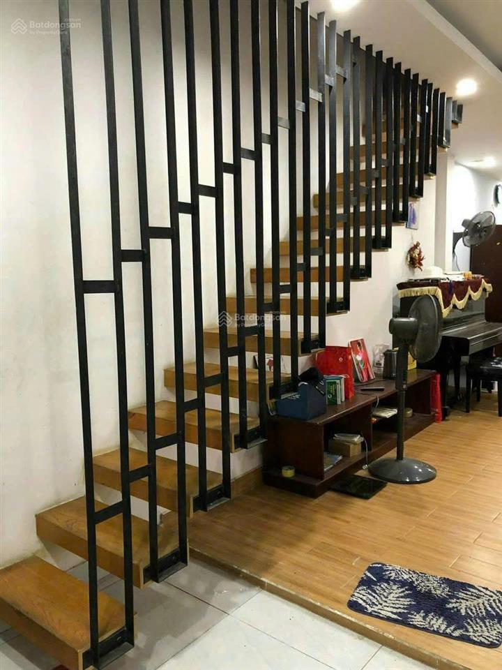 Nhà đẹp ở ngay hẻm xe hơi đối diện vạn phúc city 2 tầng 4x19 chỉ 5,6 tỷ