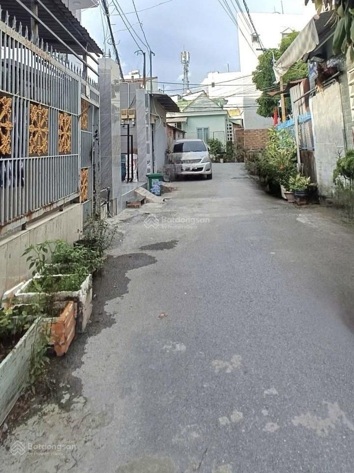 Hẻm xe hơi sát mặt tiền nở hậu gần nút giao gò dưa ngang 5m s= 88m2 chỉ 6,2 tỷ.