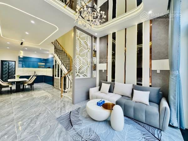 Cô 7 tôi cần bán nhà cao thắngp12q10,gần nhà hát hoà bình.giá 3tỷ 900tr/75,2m2,đang cho thuê 20tr