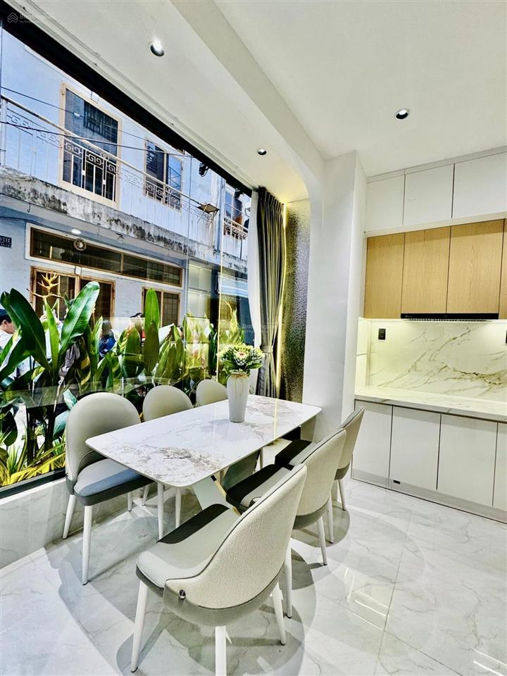 Bán gấp nhà hẻm oto nguyễn hữu cầutđq1,gần chợ tân định.giá 4 tỷ050 triệu /79,5m2, cho thê 30 tr