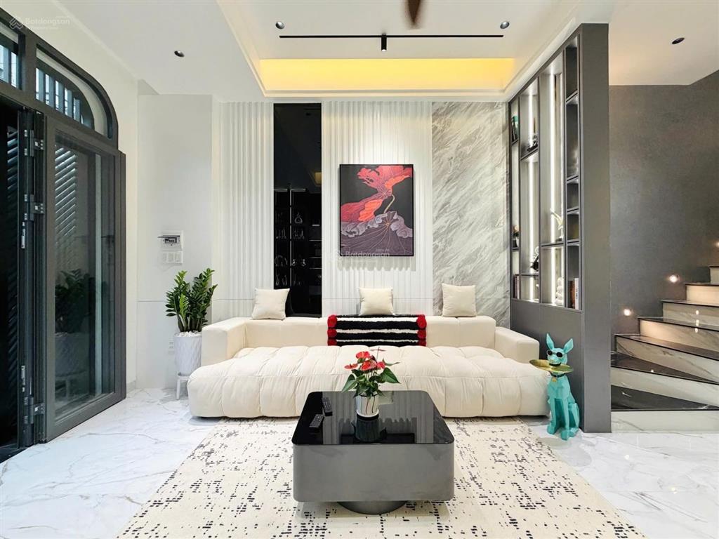 Tiền đây chứ đâu! nhà đẹp trần nãoq2,gần ga metro, thảo điền.giá 5tỷ200tr/69m2,cho thuê 28 triệu.