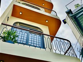 Bán nhà mặt phố lê quang địnhp11bình thạnh.giá 4tỷ150tr/76m2,gần đh văn lan cs2,đang cho thuê27tr