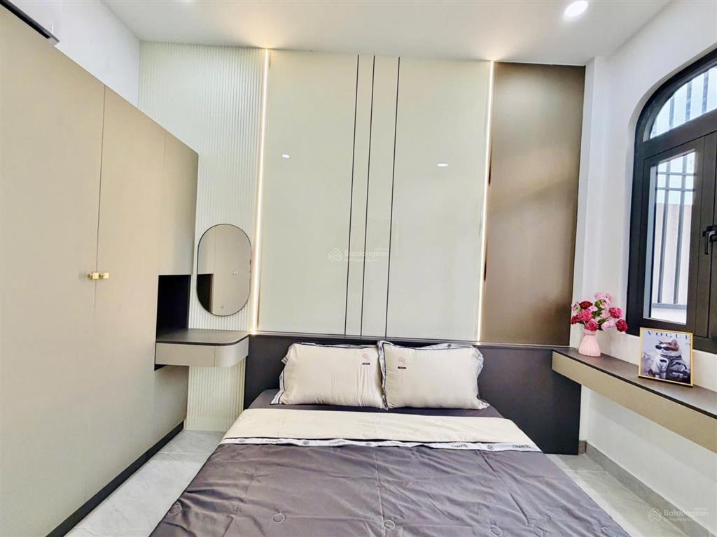 Chính chủ cần bán nhà nguyễn phúc nguyên  p9  q3, gần ga sài gòn. dt 68,3m2, cho thuê 26 tr